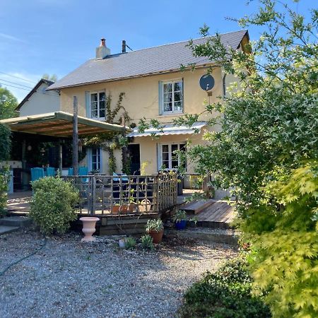 La Maison Charmante D'Elisabeth Saint-Ybard Exterior foto