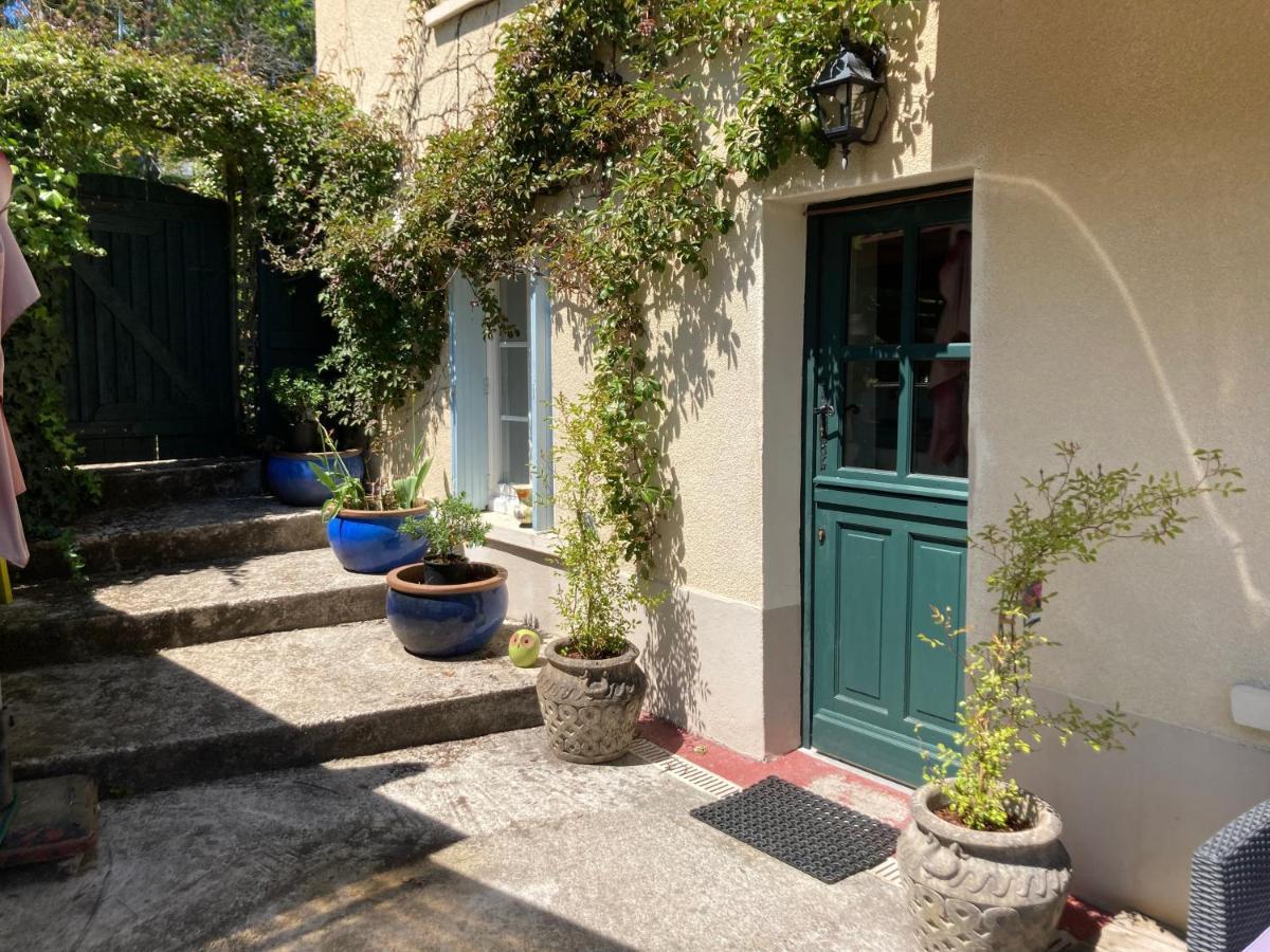 La Maison Charmante D'Elisabeth Saint-Ybard Exterior foto